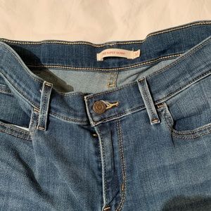 Levi’s 710 Super Skinny Jeans